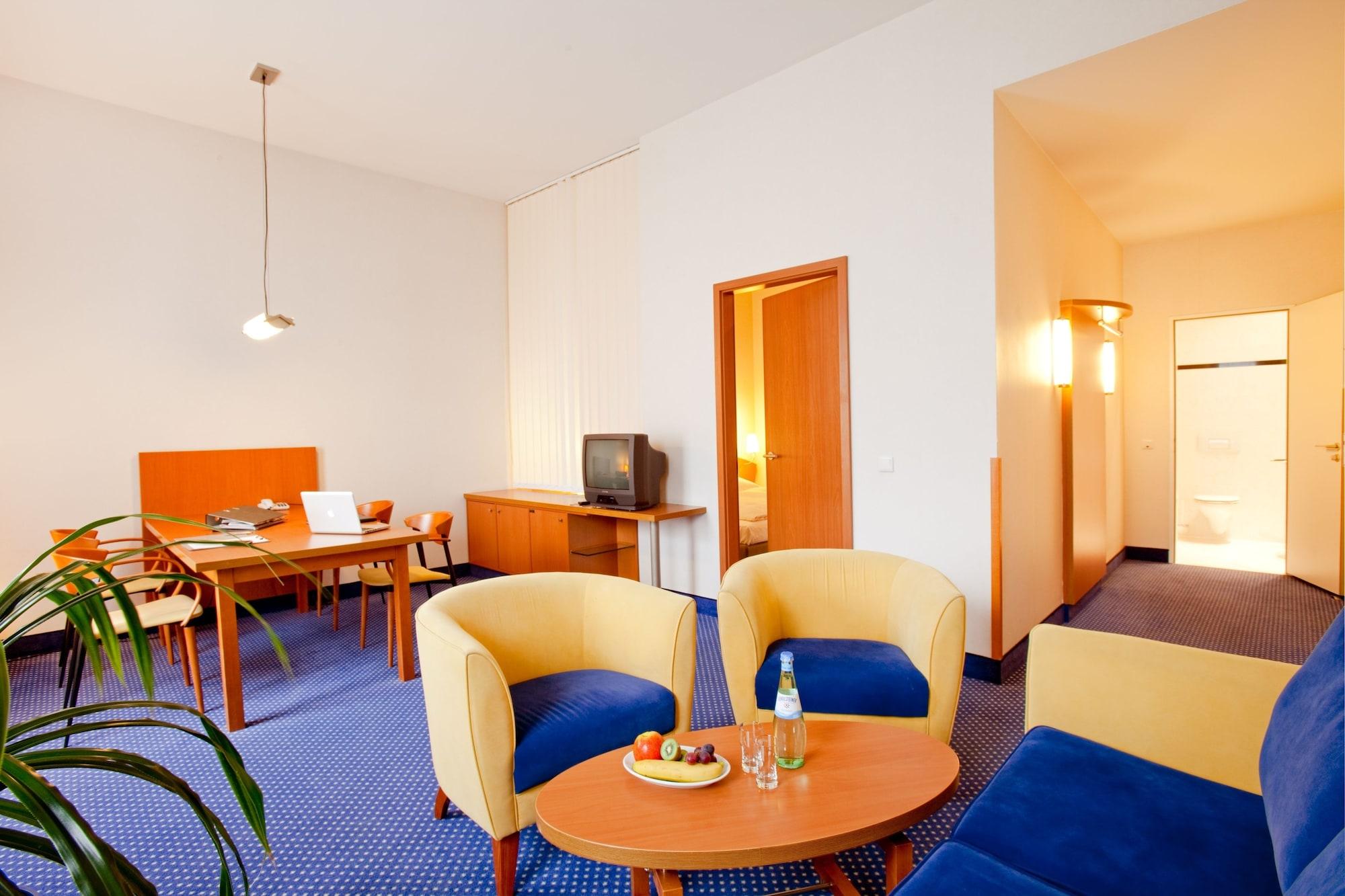 Vienna House By Wyndham Baltic Stralsund Hotel Bagian luar foto
