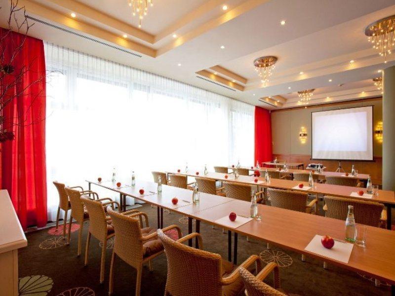 Vienna House By Wyndham Baltic Stralsund Hotel Bagian luar foto
