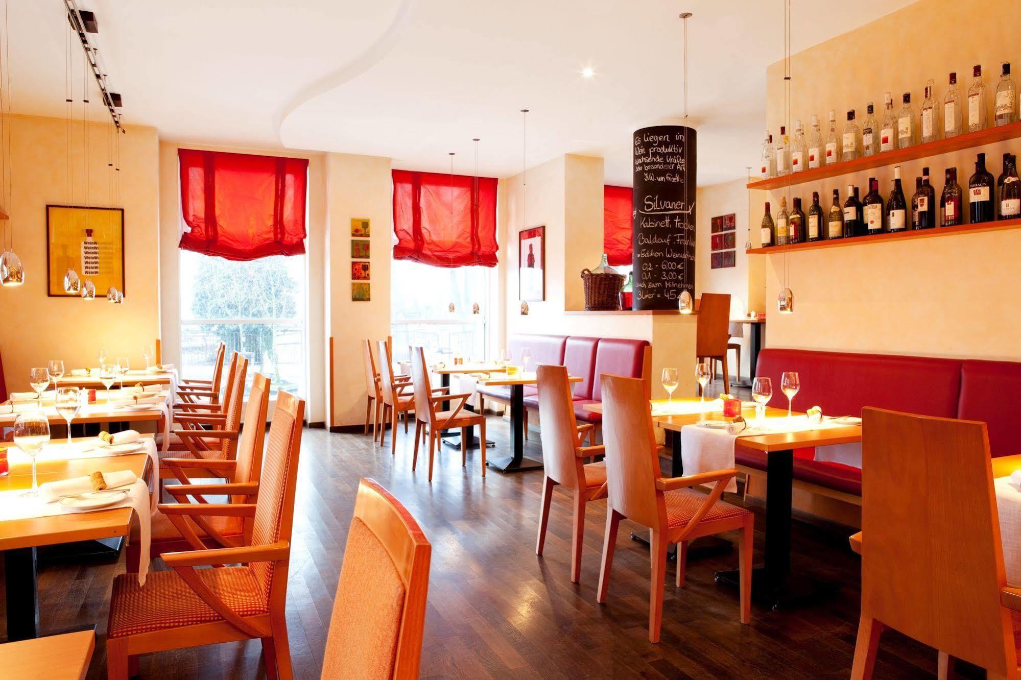 Vienna House By Wyndham Baltic Stralsund Hotel Bagian luar foto